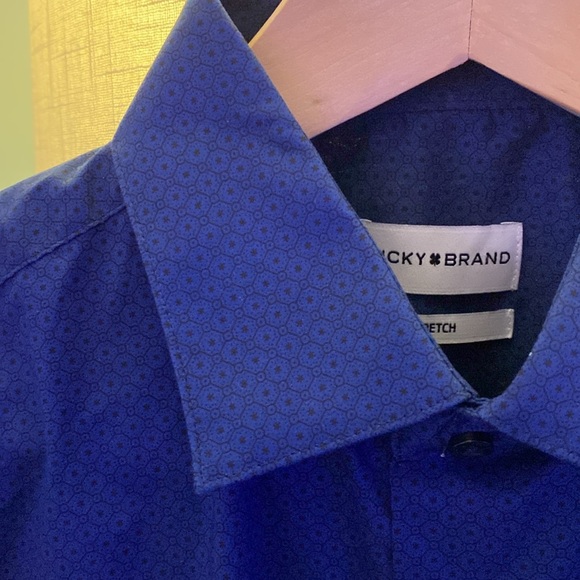 New!! Lucky brand casual dress shirt brand new - Picture 3 of 5